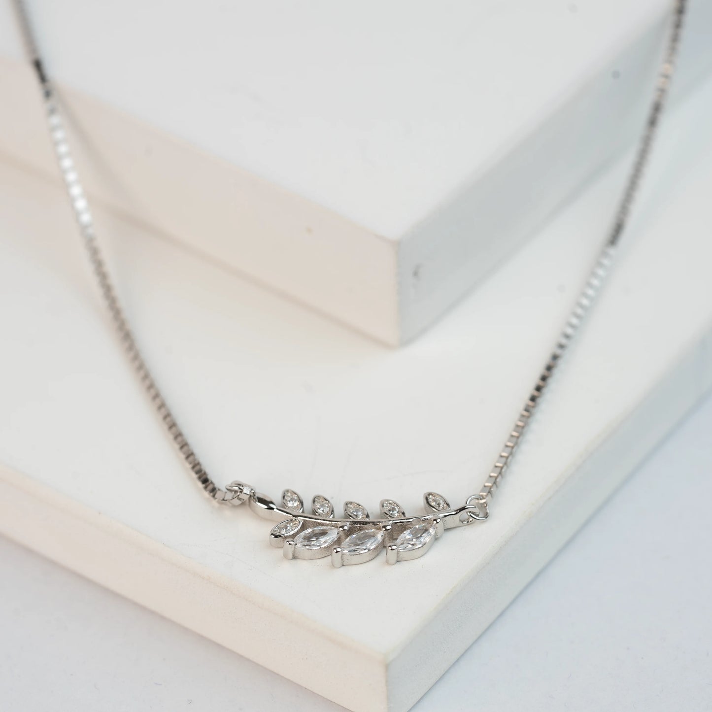 925 Sterling Silver | Silver Leaf Elegance Necklace