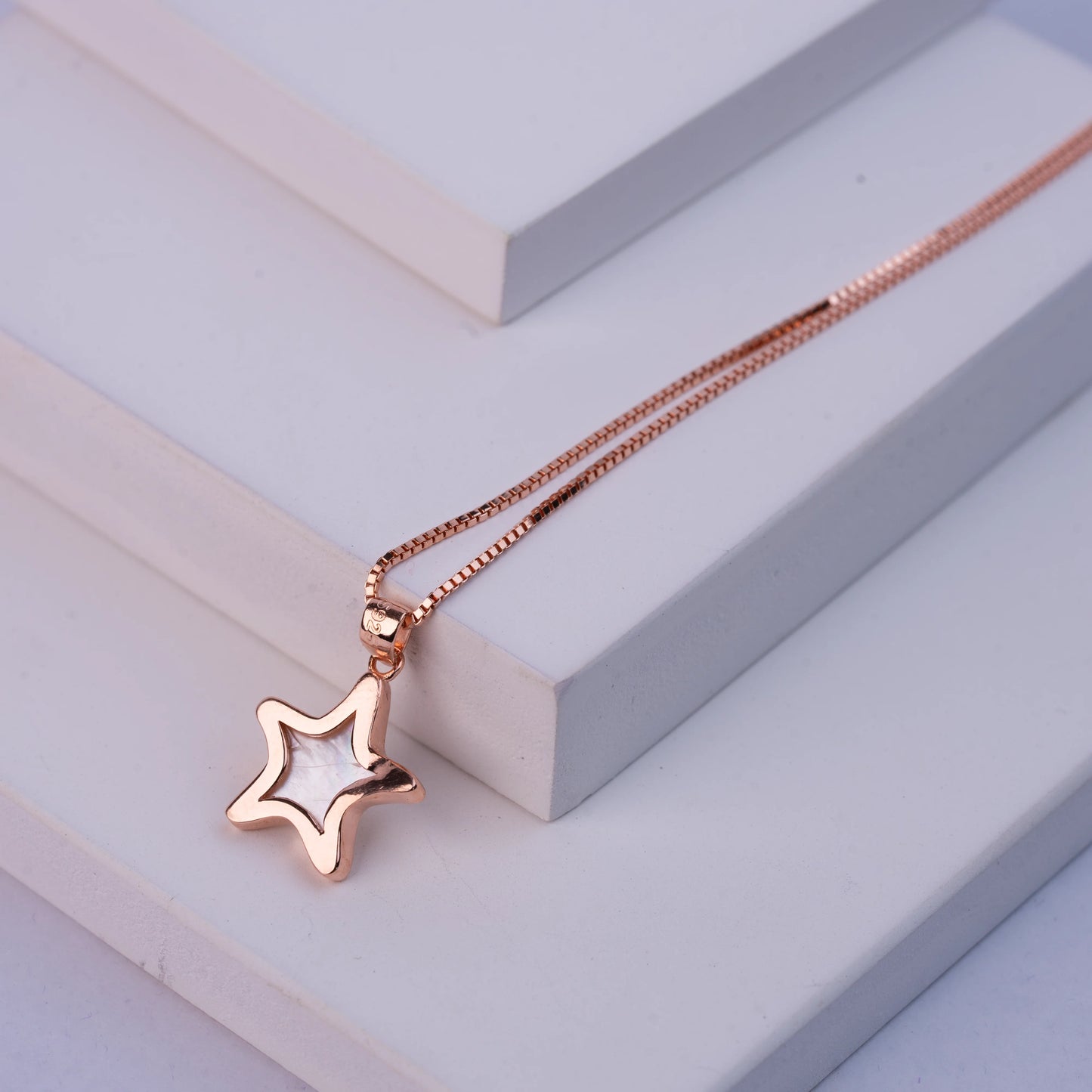 925 Sterling Silver | Stellar Elegance Pendant with Box Chain