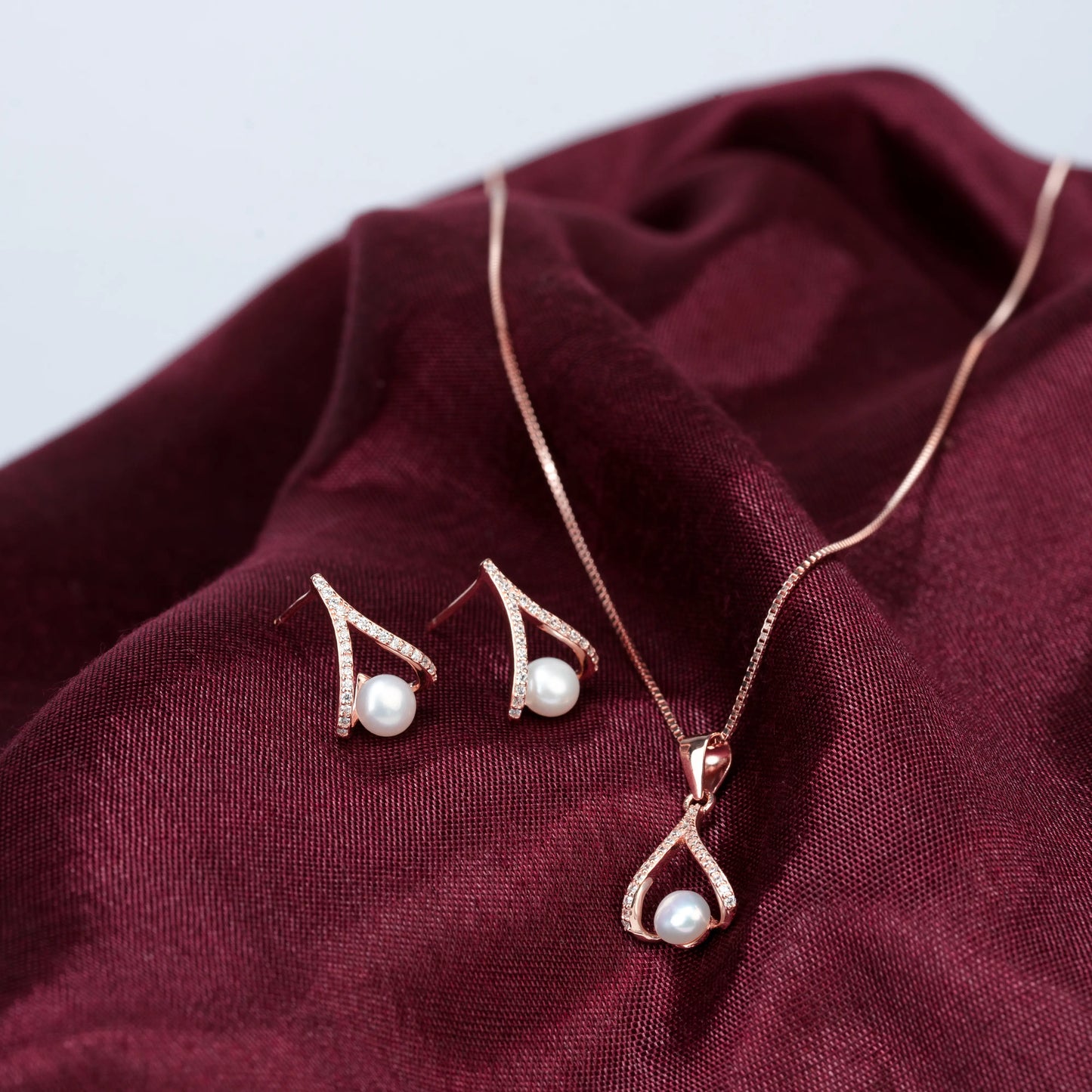 925 Sterling Silver | Rose gold Pearl Harmony Set of Earring and a Pendant with Chain