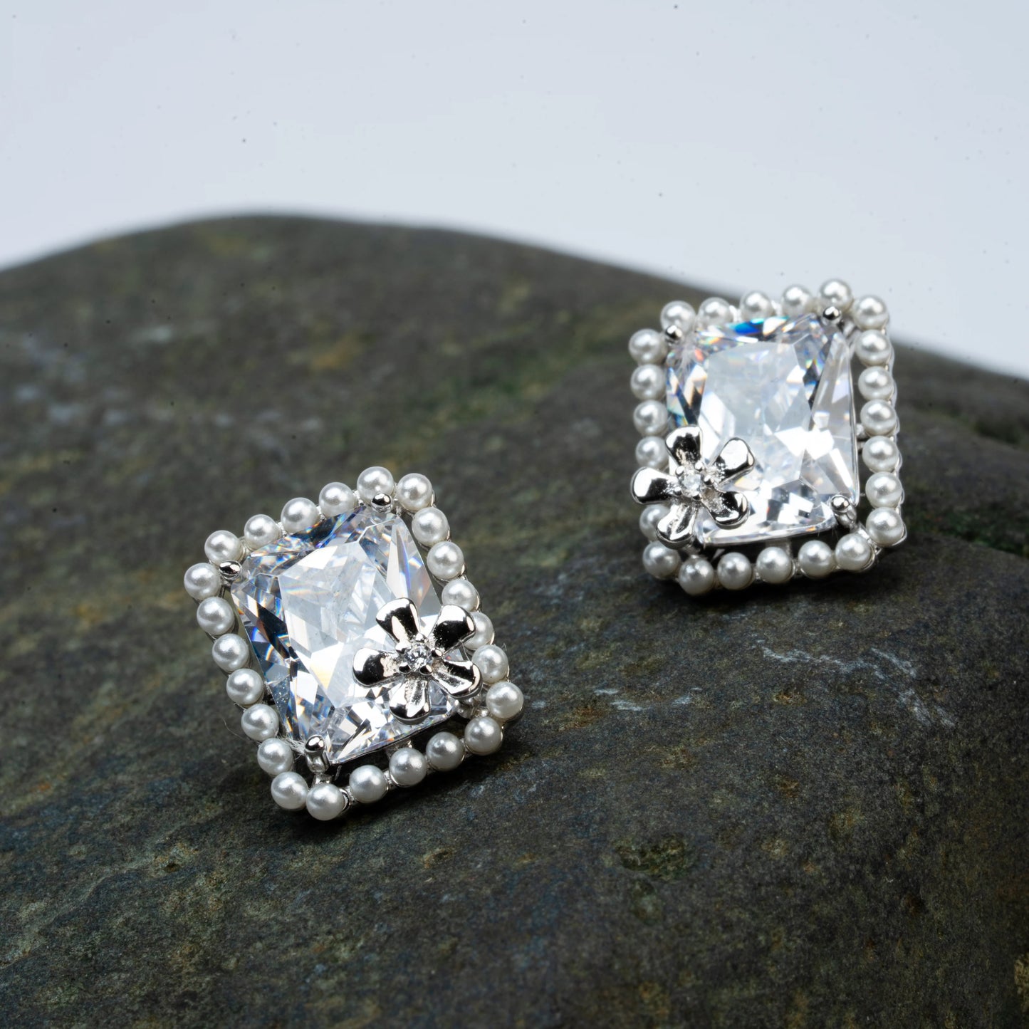 925 Sterling Silver | Glimmering Garden Studs (Silver finish)