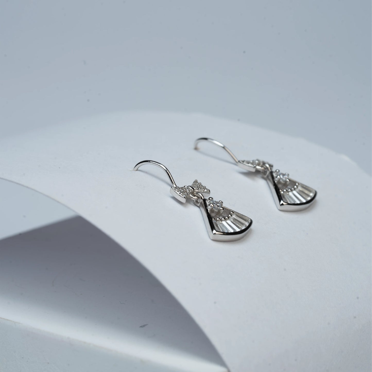 925 Sterling Silver | Tri-Bow Flair