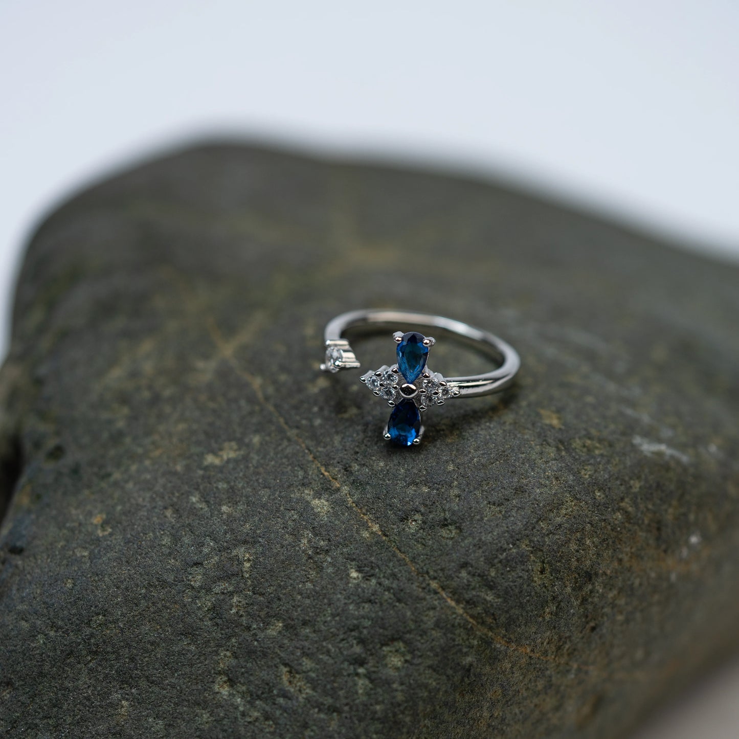 925 Sterling Silver | Mystic Blue Blossom Ring | Free Size