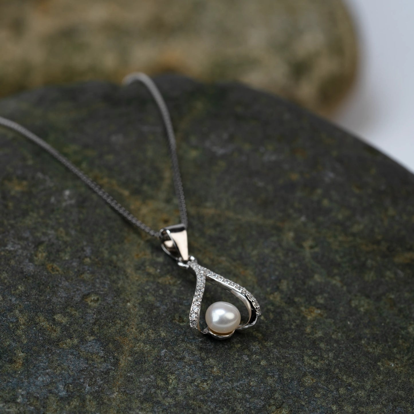 925 Sterling Silver | Pearl Harmony Set of Earring and a Pendant with Chain